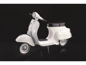 ITALERI modelis  Vespa 125 Primavera motoroleris baltas