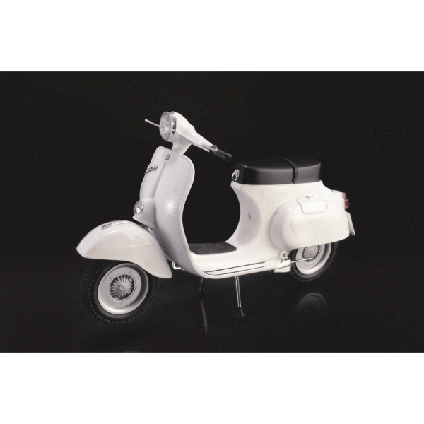 ITALERI modelis  Vespa 125 Primavera motoroleris baltas